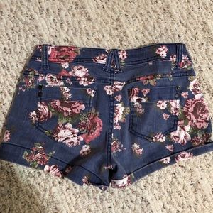 Shorts - Jean shorts with flowers Shorts - Jean shorts with flowers